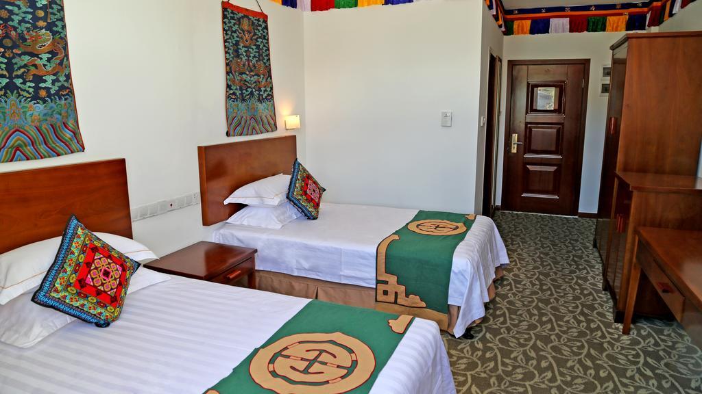 High Mountain Resort-Deqin Kamer foto